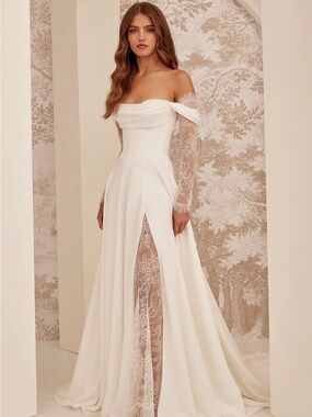 NWT Mikaella Bridal Off-Shoulder Ivory Lace-Sleeve Gown